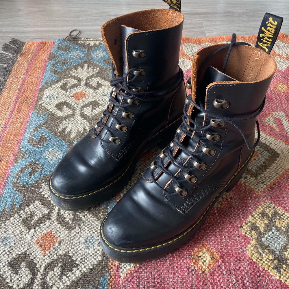 Dr. martens Leona heeled platform combat boots